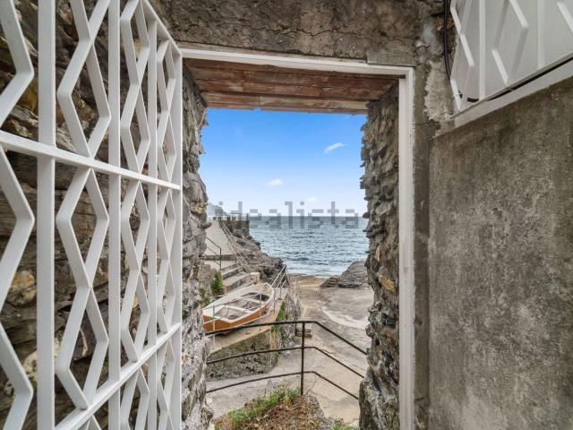 Appartamento in vendita di 147 m² in Via XXV Aprile, 62