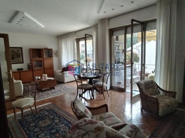 Appartamento in vendita di 147 m² in Viale Goffredo Mameli