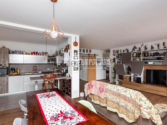 Appartamento in vendita di 147 m² in Largo Leonardo Da Vinci, 1