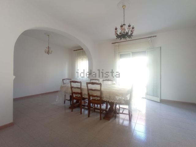 Appartamento in vendita di 148 m² in Traversa Cuzzocrea