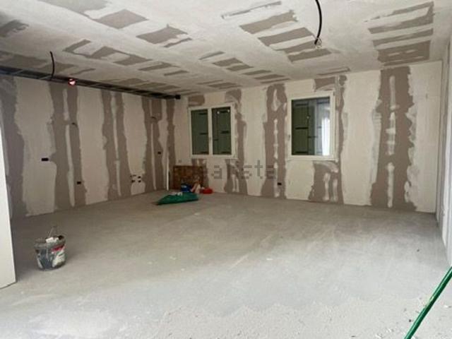 Appartamento in vendita di 148 m² in Via Colelli