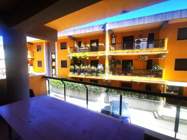 Appartamento in vendita di 148 m² in Via Consolare Pompea