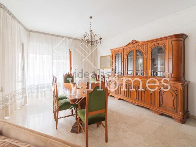 Appartamento in vendita di 148 m² in Via Costantino Maes