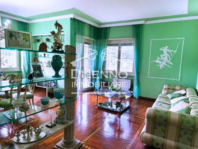Appartamento in vendita di 148 m² in Via Campodimele