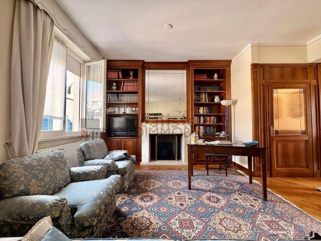 Appartamento in vendita di 148 m² in Via Carlo Zima, 2
