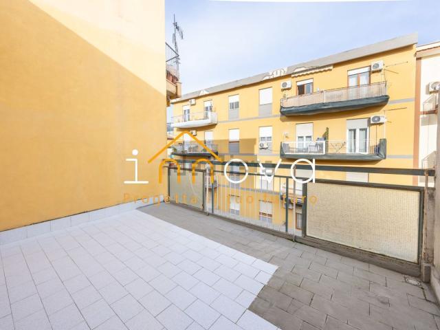 Appartamento in vendita di 148 m² in Via Ammiraglio Inigo Campioni, 3