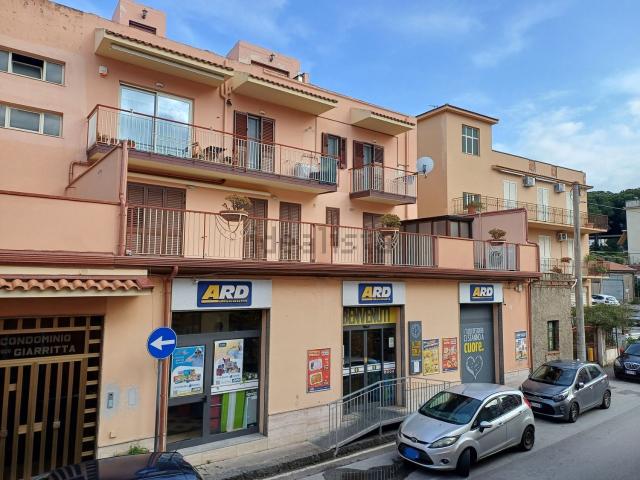 Appartamento in vendita di 148 m² in Via Agrigento, 3