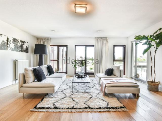 Appartamento in vendita di 148 m² in Via Benedetto da Maiano