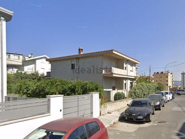 Appartamento in vendita di 148 m² in Via Galileo Galilei, 18