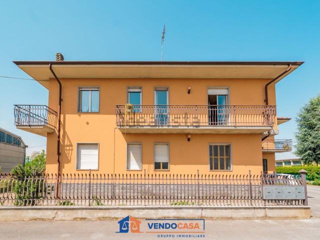 Appartamento in vendita di 148 m² in Via Genova, 31