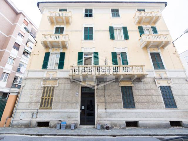 Appartamento in vendita di 148 m² in Via Giovanni Servettaz