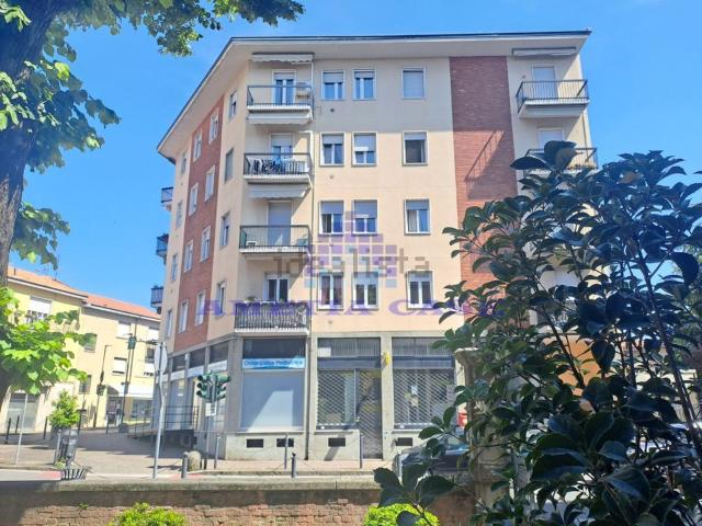 Appartamento in vendita di 148 m² in Via dei Municipi