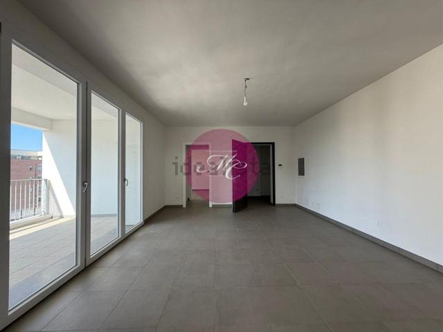 Appartamento in vendita di 148 m² in Via della Solidarietà, 7