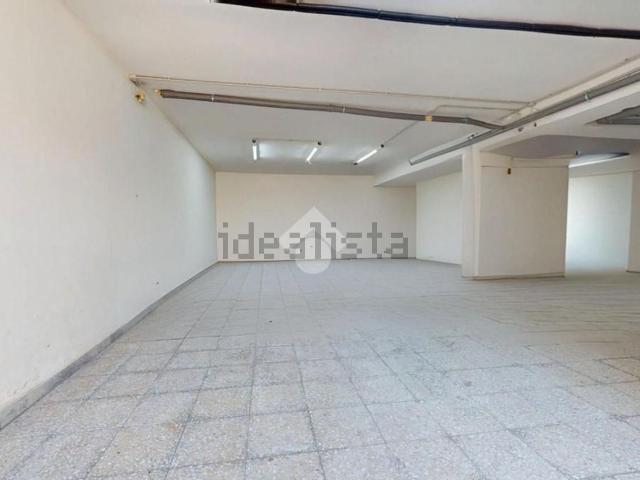 Appartamento in vendita di 148 m² in Via Fabio Filzi