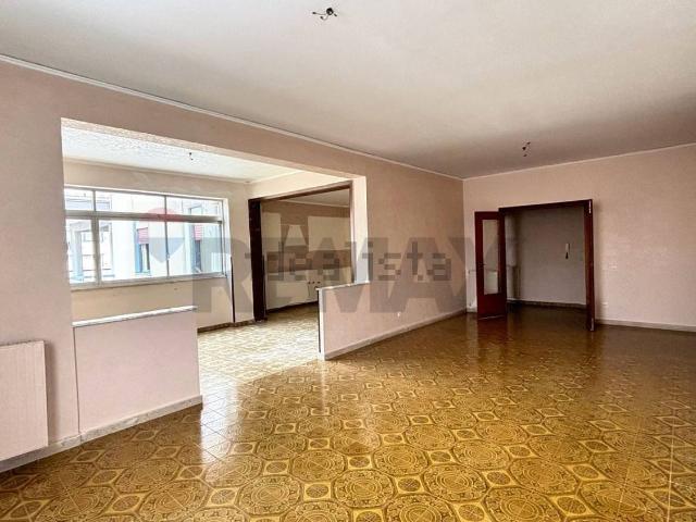 Appartamento in vendita di 148 m² in Via Ferdinando Firmaturi, 2
