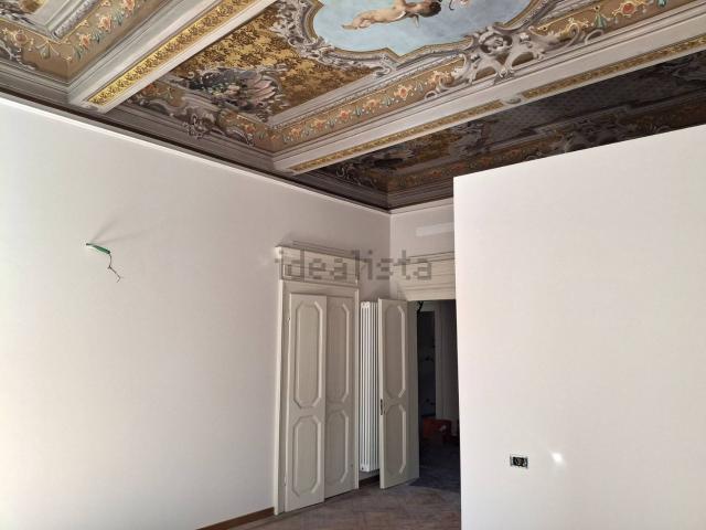 Appartamento in vendita di 148 m² in Via Francesco del Cossa, 21