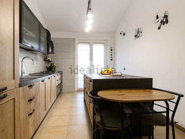 Appartamento in vendita di 148 m² in Via Francesco Giacomo Tricomi, 30
