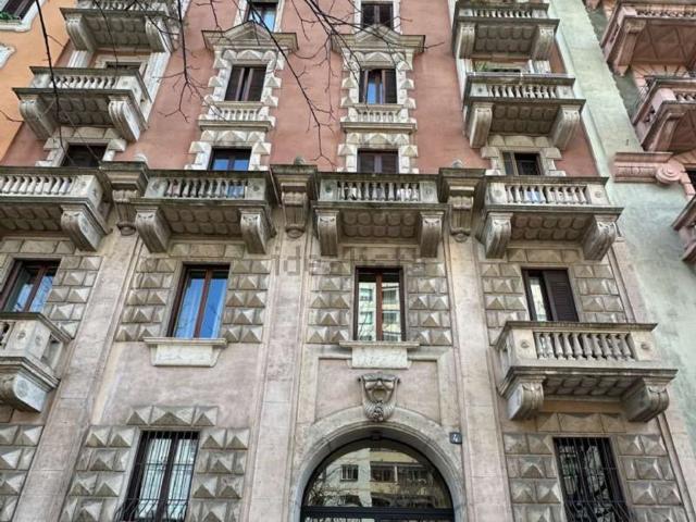 Appartamento in vendita di 148 m² in Via Losanna