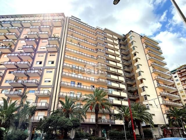 Appartamento in vendita di 148 m² in Via Leonardo da Vinci, 58