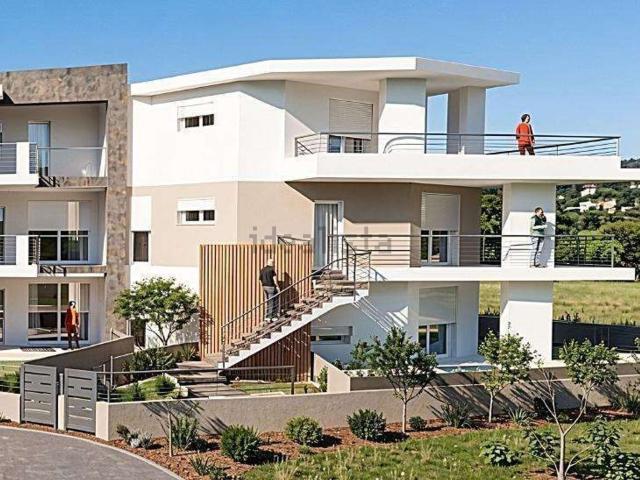 Appartamento in vendita di 148 m² in Via Lunga