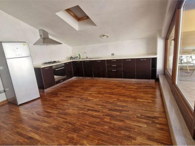 Appartamento in vendita di 148 m² in Via Marco Minghetti, 2