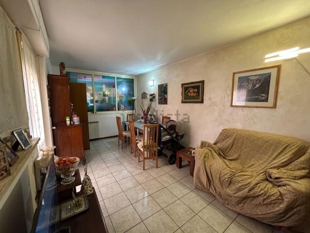 Appartamento in vendita di 148 m² in Via Martiri Senesi di Religione Ebraica, 53100