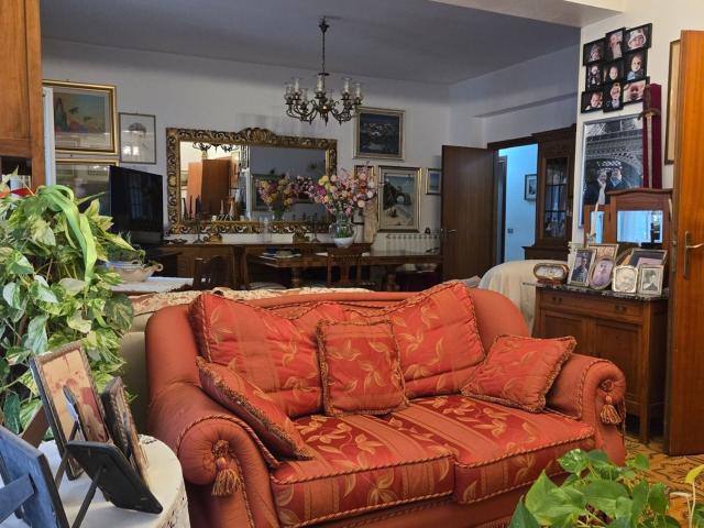Appartamento in vendita di 148 m² in Via Nuova Panoramica, 1390