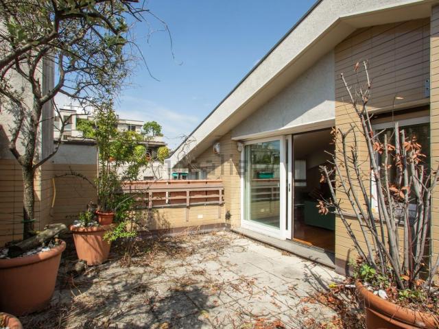 Appartamento in vendita di 148 m² in Via San Francesco D&apos Assisi, 17