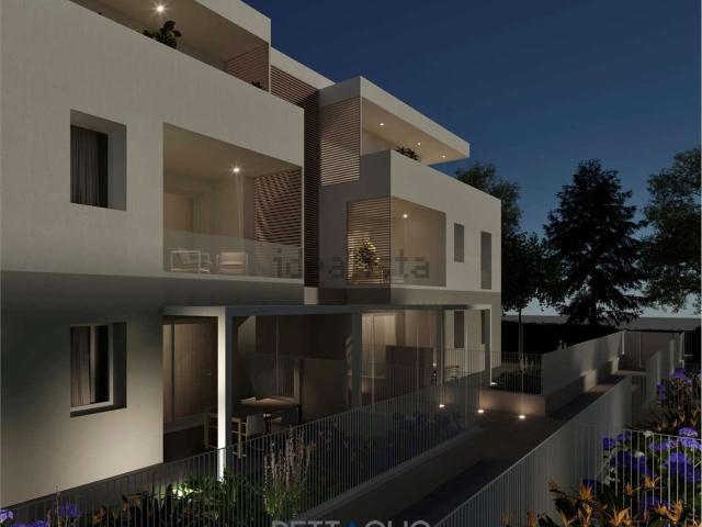 Appartamento in vendita di 148 m² in Via Sandro Pertini