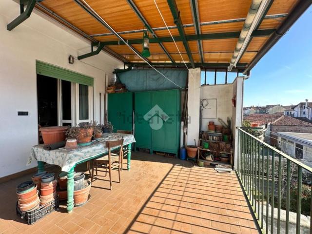Appartamento in vendita di 148 m² in Via P. Ayres, 16