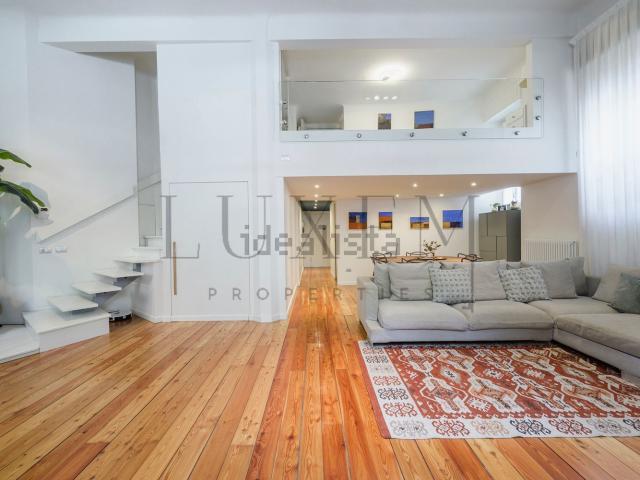 Appartamento in vendita di 148 m² in Via Roggia Scagna