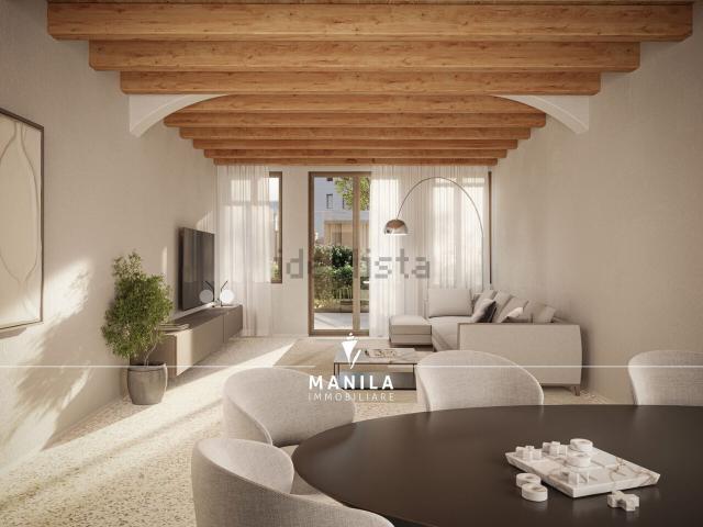 Appartamento in vendita di 148 m² in Via Tolpada