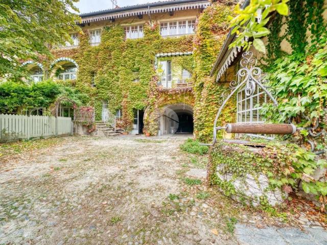 Appartamento in vendita di 148 m² in Via Vittorio Emanuele, 69