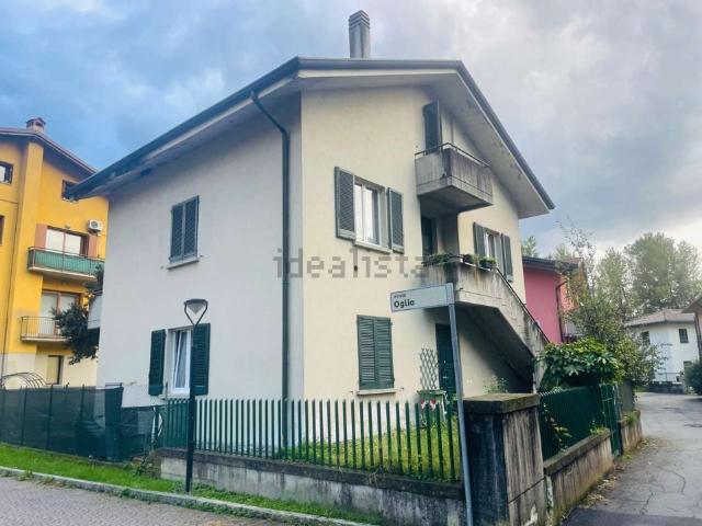 Appartamento in vendita di 148 m² in Vicolo del Pino