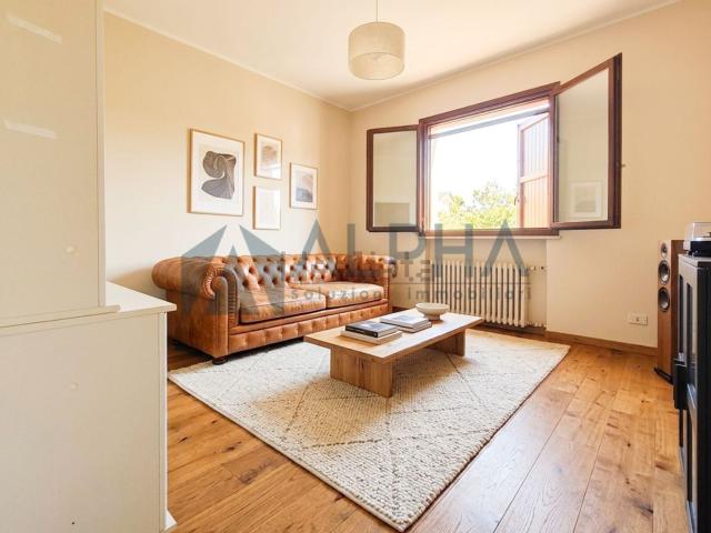 Appartamento in vendita di 148 m² in Viale G. Pascoli