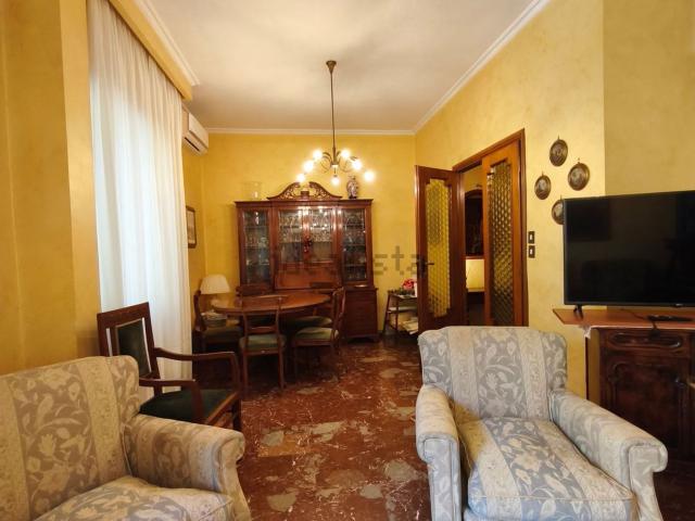Appartamento in vendita di 149 m² in Via Cimone