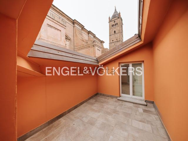 Appartamento in vendita di 149 m² in Via Altabella, 1