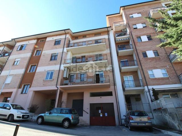 Appartamento in vendita di 149 m² in Via Giovanni Verga, 7