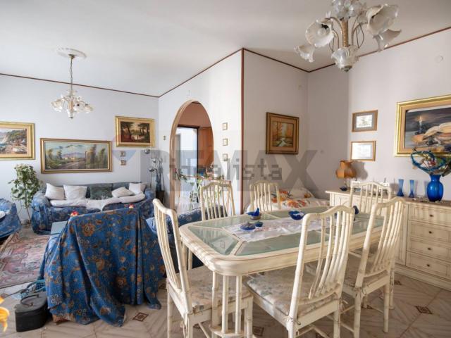 Appartamento in vendita di 149 m² in Via Grotta Santa, 225
