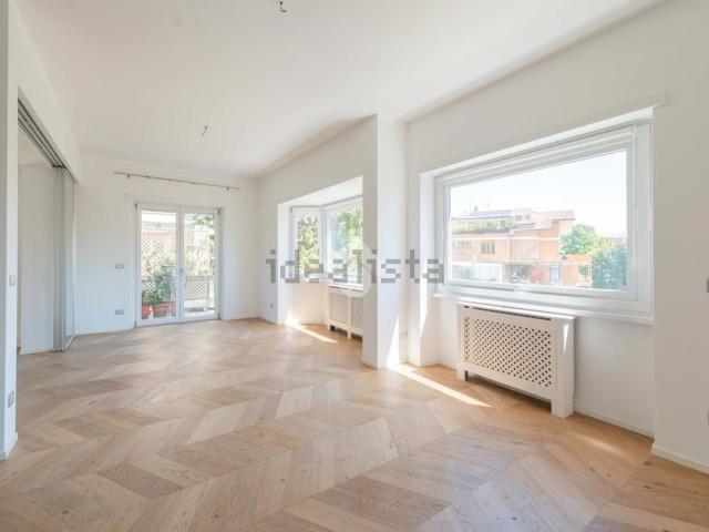 Appartamento in vendita di 149 m² in Via dei Colli della Farnesina, 124