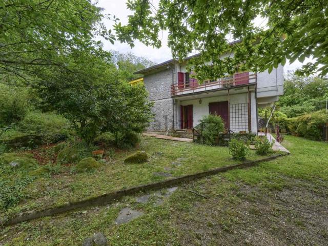 Appartamento in vendita di 149 m² in Via della Fittaccia