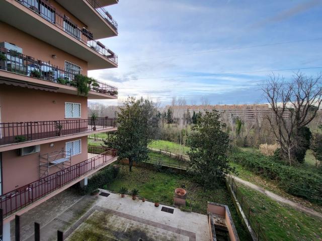 Appartamento in vendita di 149 m² in Via Diderot