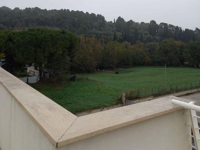 Appartamento in vendita di 149 m² in Via Lucio Accio