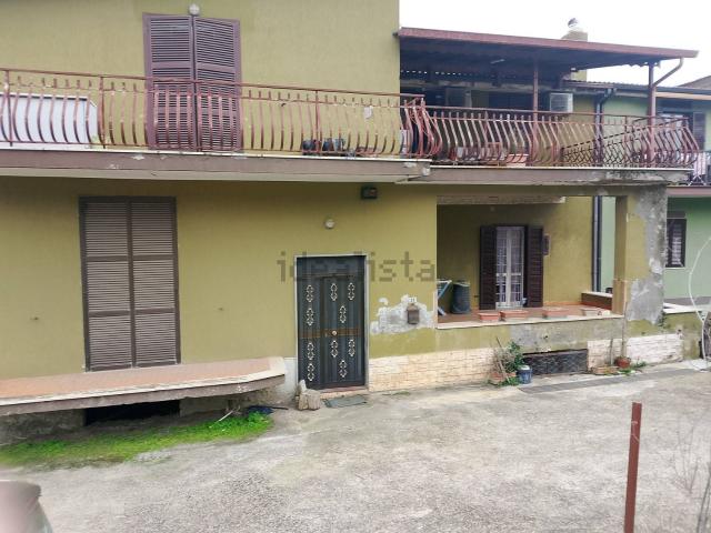 Appartamento in vendita di 149 m² in Via Montagnano, 51