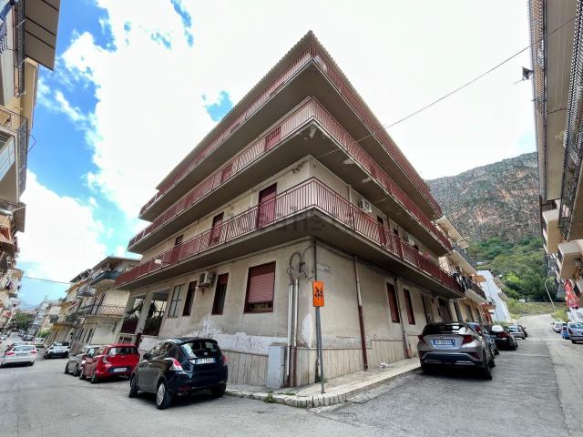 Appartamento in vendita di 149 m² in Via Milano