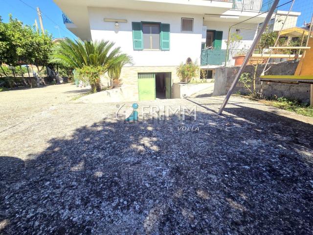Appartamento in vendita di 149 m² in Via Nino Bixio