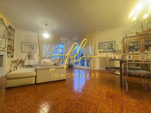 Appartamento in vendita di 149 m² in Via Sandro Pertini