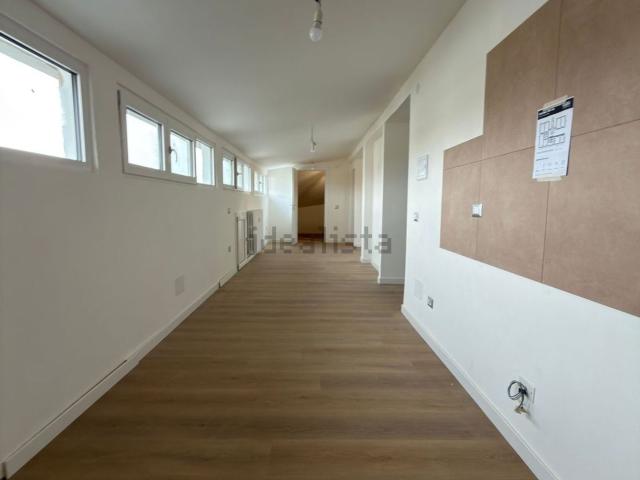 Appartamento in vendita di 149 m² in Via Sebastiano Caboto