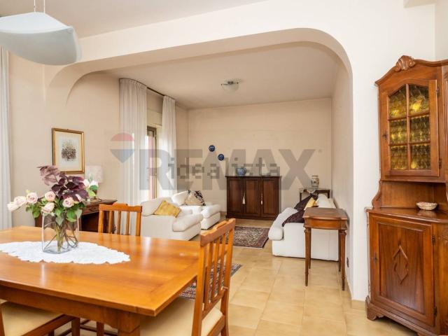 Appartamento in vendita di 149 m² in Via Regina Elena, 108