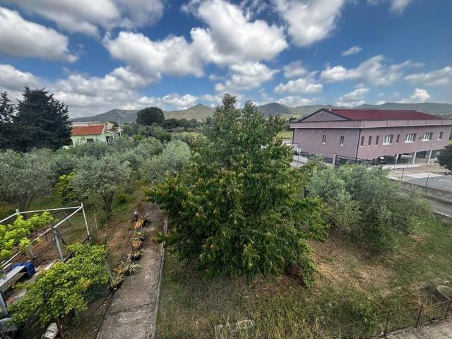 Appartamento in vendita di 149 m² in Località Is Cherchis, 15